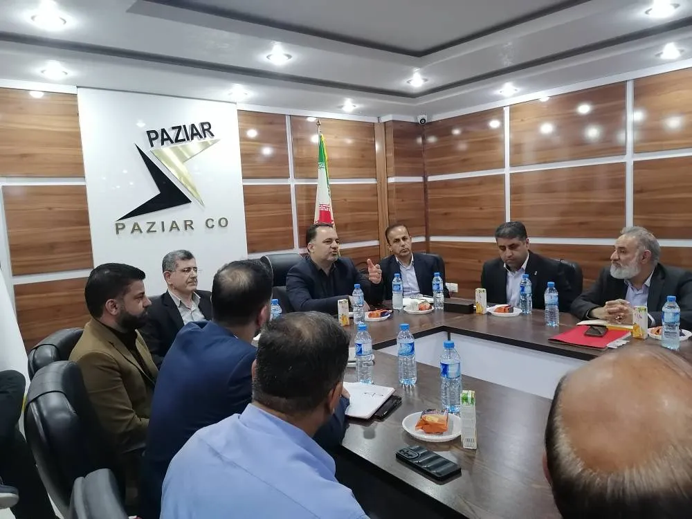 جلسه هم اندیشی مدير عامل بانک‌ سپه استان و هیات امنای مجتمع بزرگ بنکداران اهواز